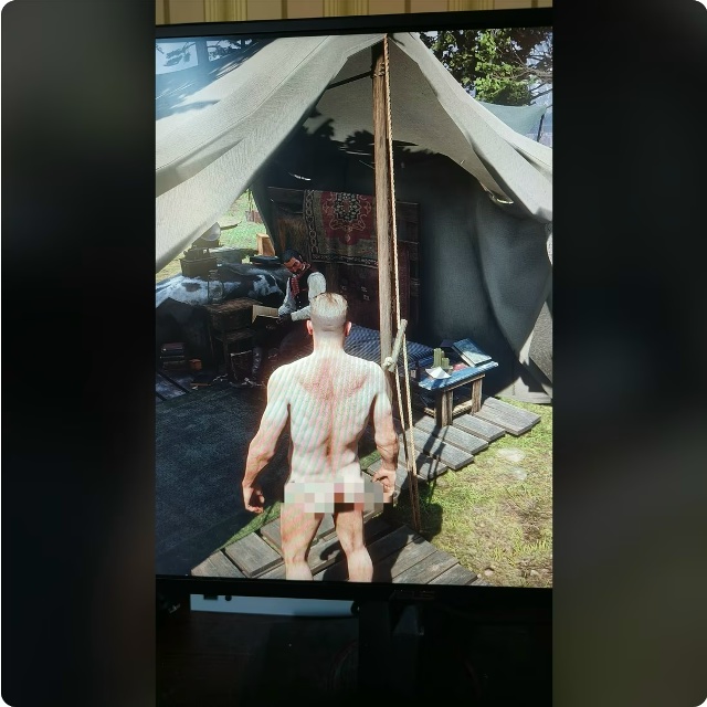 Баг в RDR2 оставил Артура Моргана без одежды